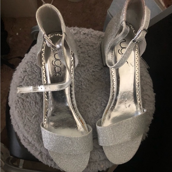 Women´s Sugar Glitter Silver Short Bulky Heels for...
